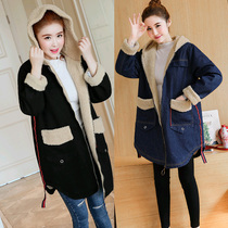 Denim coat women autumn and winter Joker 2021 New medium long thick lamb hair plus velvet stitching loose Korean version
