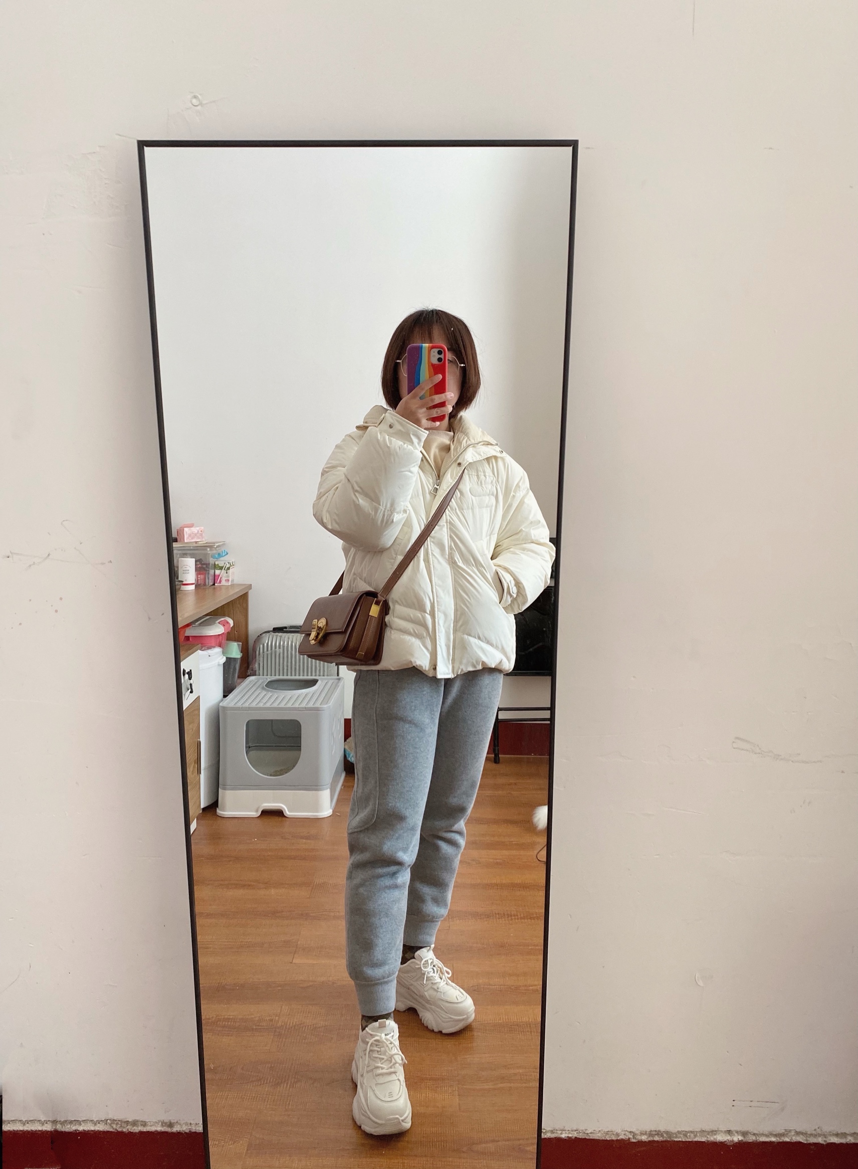 小丙z400羽绒服怎么样?质量可以吗?剖析细节看真相!