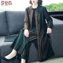 Spring and autumn large size womens middle-aged mother noble temperament Mrs. Mrs. broad two sets of thin foreign style suit
