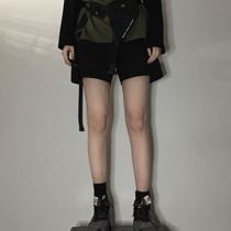 Heterogeneous-buckles-long legs-tooling shorts (belt delivery)