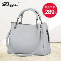 2021 new bag fashion portable armpit shoulder bag womens summer large bag large capacity simple soft leather bag bag