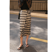 Rui Shih French elegant heavy acetic acid thin flute one-step skirt plaid skirt female spring and summer