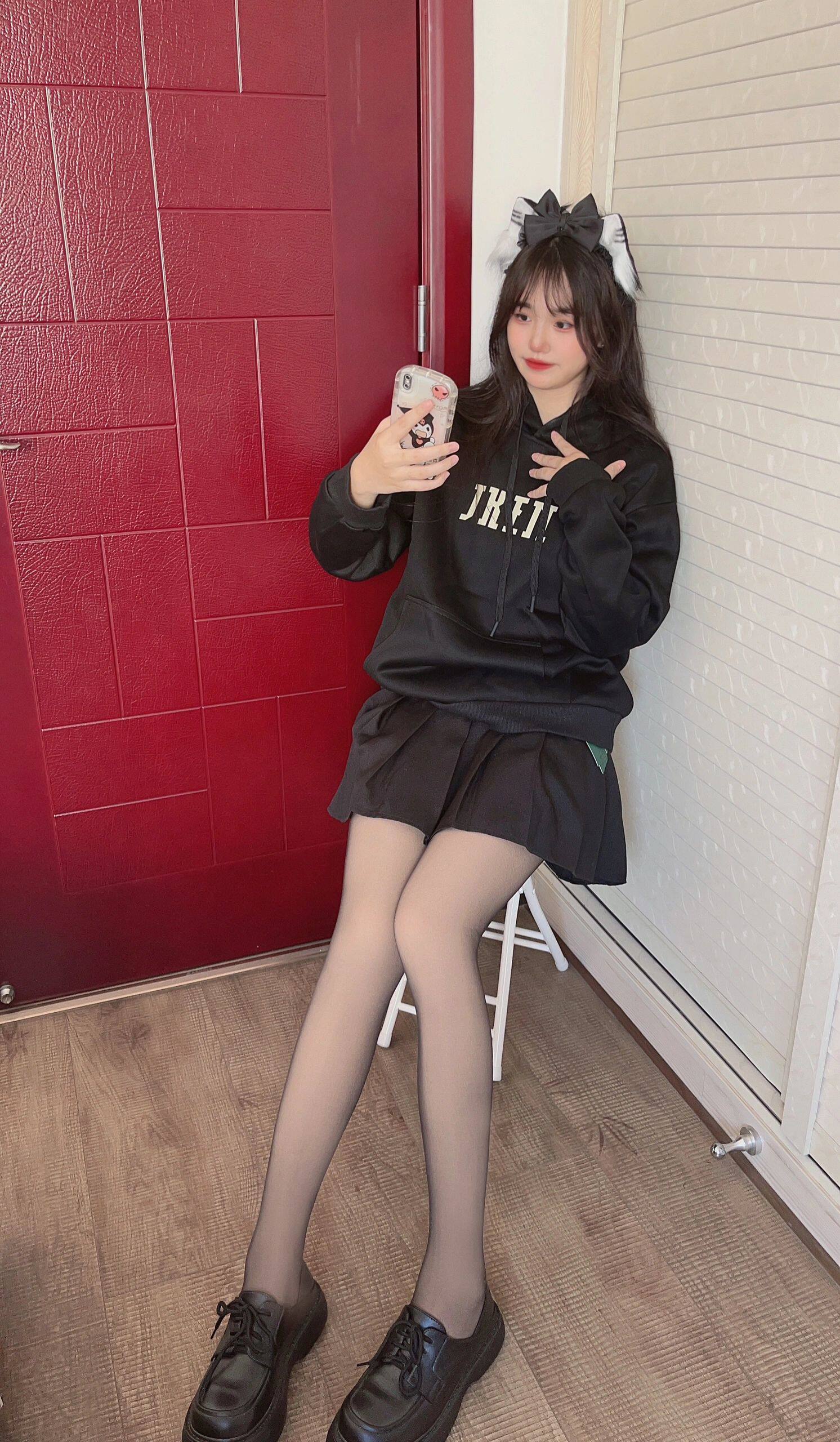 小野和子冬季黑丝光腿神器 加绒双层设计保暖不臃肿 替换装方便实用