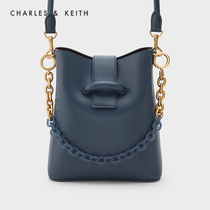 CHARLES & KEITH Sweet Cool Large Capacity CK2-10781480 Really Sweet LADIES Stitching Chain Bucket BAG