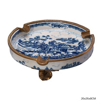 Cigar ashtray Blue and white porcelain ceramic Chinese exquisite copper carving base smoke trough RETRO study living room decoration ashtray