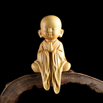 Boxwood carving A small monk ornaments New Chinese Zen hand-made carving crafts Zazen monk micro-carving