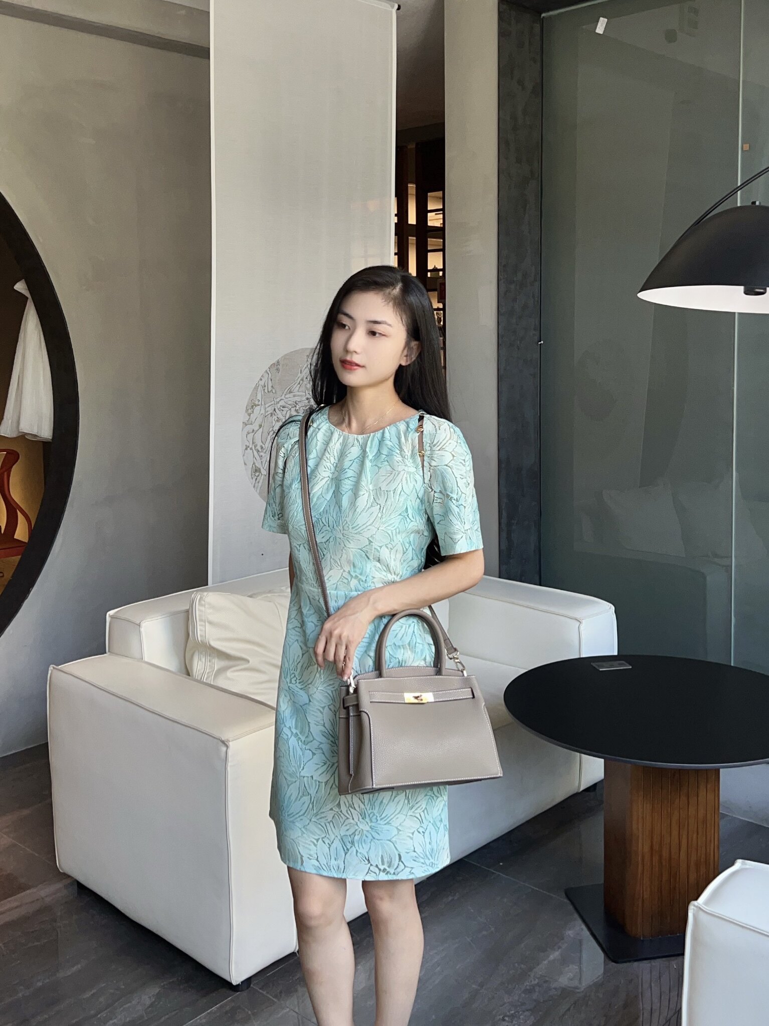 百丽鎏金岁月凯莉包 质感牛皮高级耐磨 大容量通勤 妈妈包婚包两用