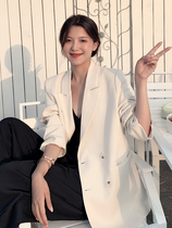 Beige Suit Jacket Woman 2022 Chunqiu New Korean version Design sense Little Temperament Casual Loose and Little West Suit Woman