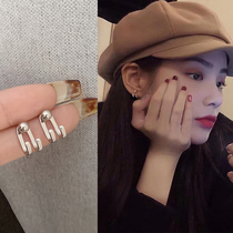 Minimalist ear nail 2021 New wave small and delicate ear decoration Summer style small crowdsourced design senses lukewarm wind earrings woman