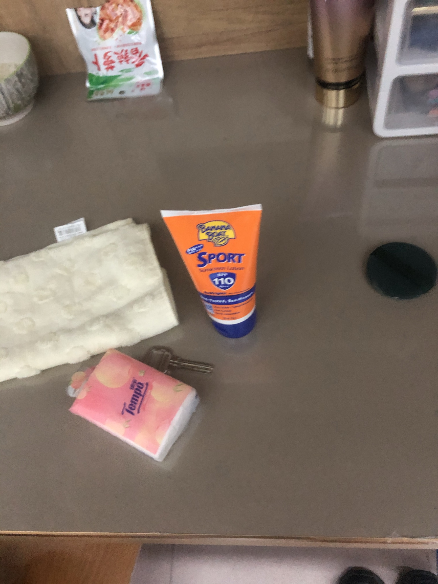 香蕉船防晒霜过期了还能用吗，香蕉船防晒霜怎么样