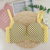 Put on B change C no empty cup no trace one piece without steel rim thick upper thin B cup gathering bra