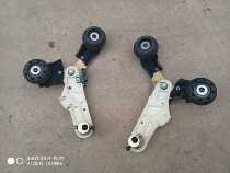 Massage chair kneading the mechanism arm of the massage chair