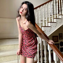 Small taller dress woman 2021 Summer new retro little frescoed ice silk harness skirt with slim fit and short skirt