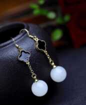 s925 silver inlaid with natural Xinjiang and Tian Baiyu 12mm Round Pearl Ear Pendant Fine Sheep Fat White Fashion Womens Ear Hook