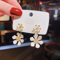 925 silver needle temperament drip oil white flower stud earrings small daisy flowers back hanging drop earrings Wild small earrings