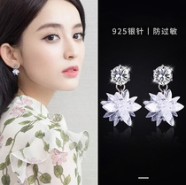 Crystal ice flower earrings female summer design sense advanced light luxury niche temperament earrings female sterling silver allergy earring
