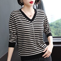 Sweater womens loose autumn clothes New Fashion foreign style mother with autumn and winter plus size bottoming sweater top