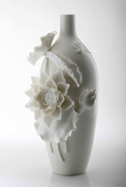 (Ming Pin Shangjia) Modern Chinese carved lotus ceramic vase fashion modern crafts ornaments