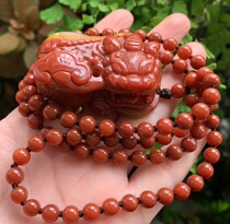 Yang Yujia Yunnan Natural Yellow Dragon Jade Yin Yang Feet Chicken Blood Blood Overlord Hand Play Pendant Certificate Flower Bai