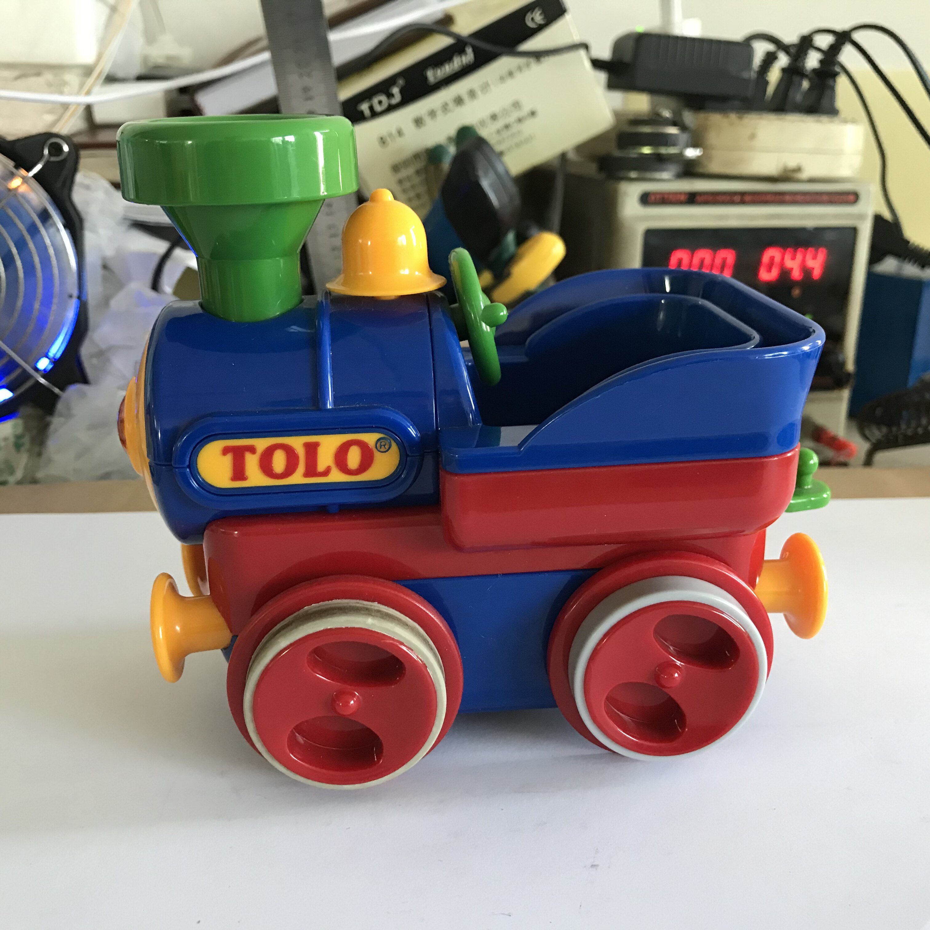 Maintenance Imports Electric Toys Service Fire head men and women General repair Vocal Switch Falls for Bad Restoration Plastics