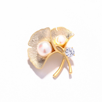 Korean high-grade fresh water pearl simple Joker brooch women cardigan sweater coat ginkgo biloba corsage suit pin