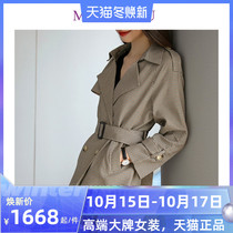 Curry windbreaker womens short 2020 Autumn new casual English style Plaid Blazer Blazer High-end atmospheric womens wear