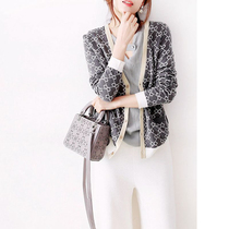 Cardigan jacket womens knitted loose thin Korean temperament autumn outside with diamond lattice long-sleeved short wool top