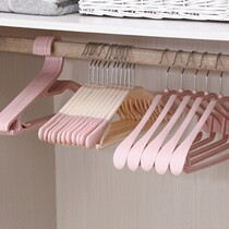 Clothing store special non-slip hanger 50 wide shoulder incognito household plastic clothes hang adult suit clothes support batch