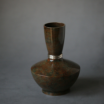 Japans Fengshan made a copper folding waist high-necked paint bottle in the inscription box to pay a commemorative payment