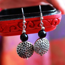 Original Yunnan ethnic minority wind ornament retro palace Miao silver black Manau earrings hand-woven earrings earrings