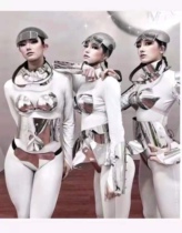 Annas custom models are non-refundable and optimistic