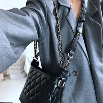 Bag Womens Bag New 2020 Fashion Lingge Black Wandering Bag Vintage Simple Joker Chain Shoulder shoulder bag