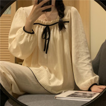 French retro temperament ~ comfortable self-retention Korean court style square collar bubble sleeve gentle suit