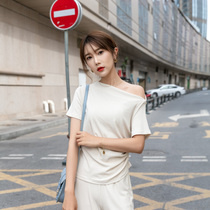 Net Red Dew Shoulder Little Sexy Short Sleeve T-shirt Woman 2022 Summer new 100 hitch fashion Body Ice Silk Blouse