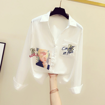 South Korea 2021 Spring and Autumn New style V-collar white shirt female design sense niche temperament chiffon long sleeve shirt