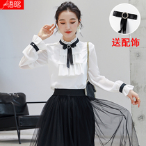 White snow spinning shirt female ear edge court wind inner matching shirt design niche autumn bow base top