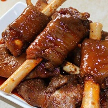 Spicy lamb foot sheep hoofs 100g * 5 bags of marinated fresh and spicy cooked food snacks casual vacuum instant food dishes