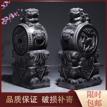 Stone carving door pier holding drum stone Qingshi lying lion Antique door drum Villa door household a pair of town houses can be customized