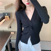 2021 early spring new design sense niche cross sexy V-neck slim-fit base sweater top sweater long sleeve