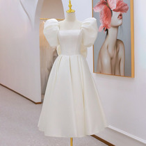 White Fab-style little gown 2022 new normal can wear satin minimalist engagement dress Dress Birthday Brigade Pats