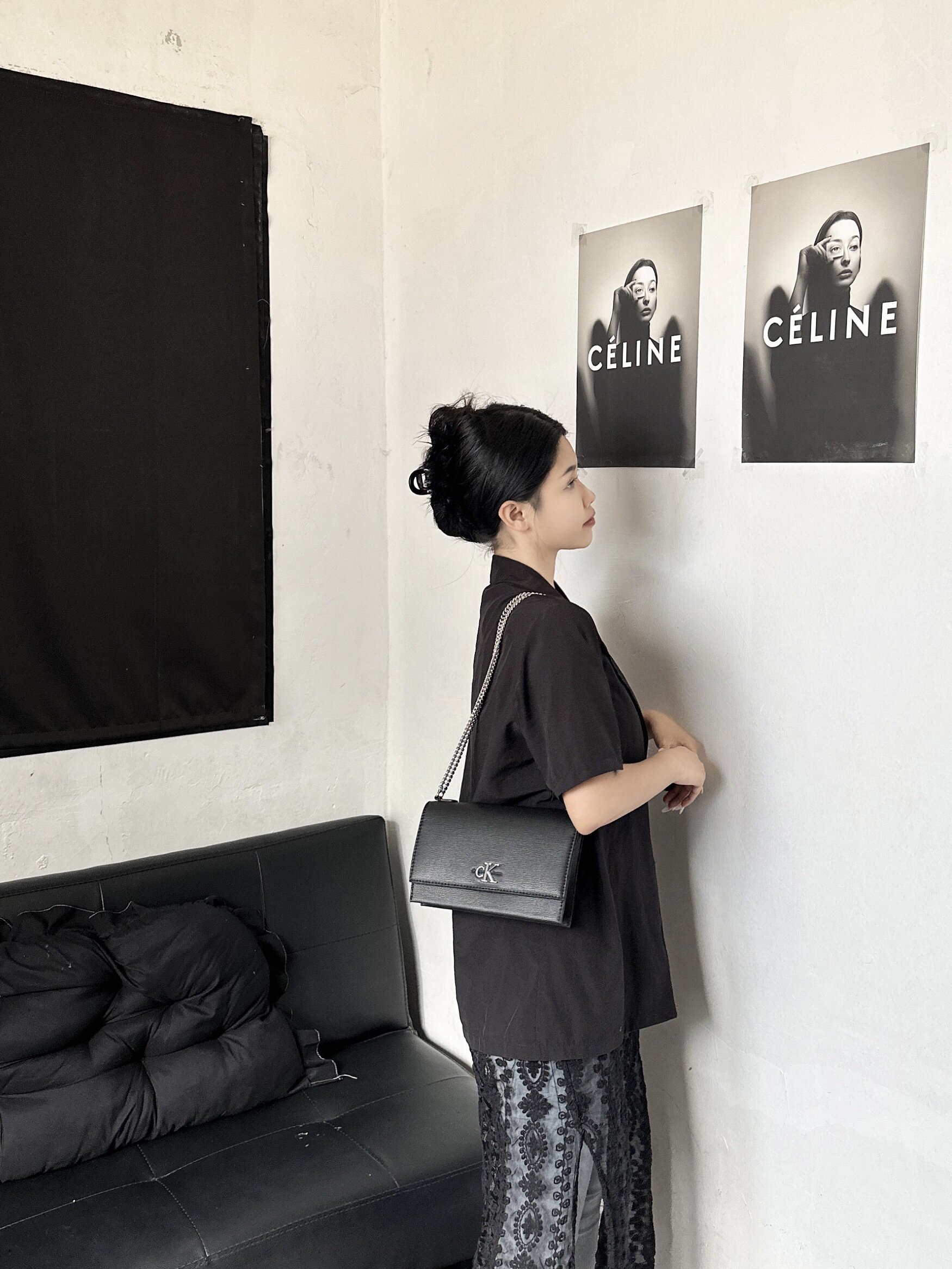 Calvin Klein优雅通勤包 荔枝纹皮质高级耐磨 字母搭扣翻盖简约大气