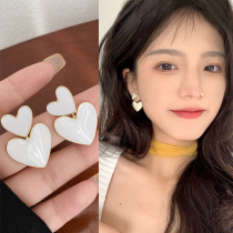 Cream Loving Ear Nail 2021 New Tide Cute Little CrowdDesign Feel Ear Decorated With Delicate Summer Style Brief Earbuds