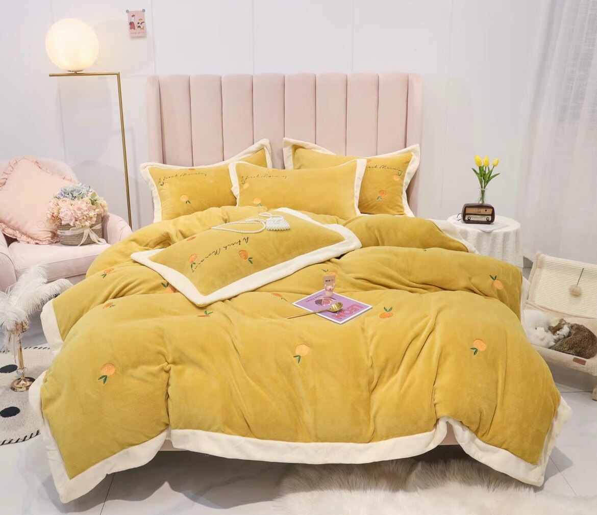 High-end custom high-gram milk velvet four-piece heavy-duty embroidery non-refundable