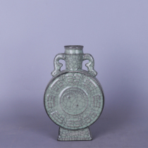 Song Guanyao Iron Tire Baoyue Vase Antique Porcelain Jingdezhen Old Goods Play Dong Collection Ornaments Soft Ornaments