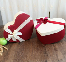 Large heart-shaped gift box wedding flowers gift box Valentines Day Thousand Paper Crane Paper folded heart gift box