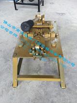 Aluminum alloy doors and windows manual corner crimping machine casement window 38-50 manual corner crimping machine Lever hand pressure labor-saving angle machine