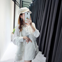 Small fragrant wind autumn and winter 2021 new three-piece foreign style thin temperament European goddess short tall coat