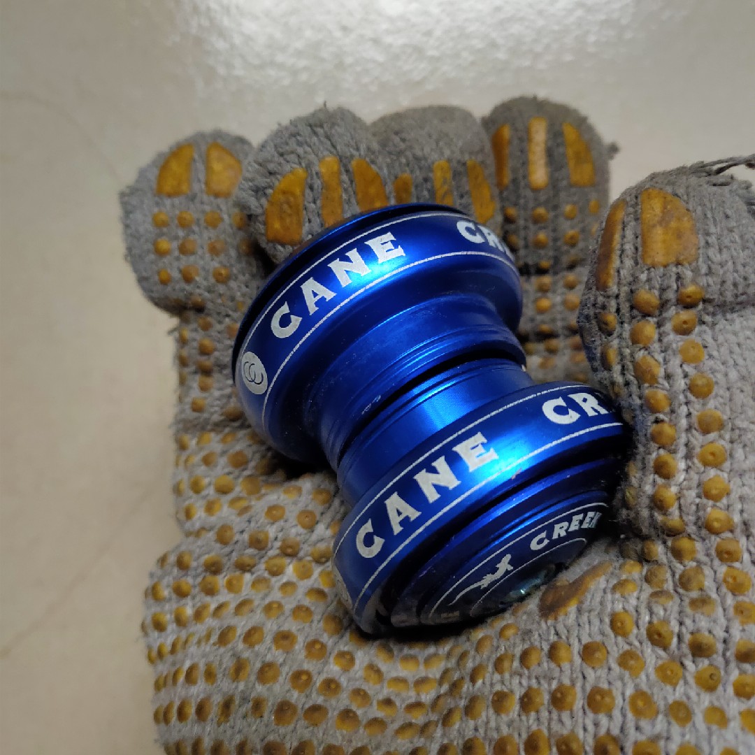 Lizard Perlin Head Bowl Group 34 calibre CANNE CREEK lizard bearing head bowl Group Red Blues Head Bowl Group