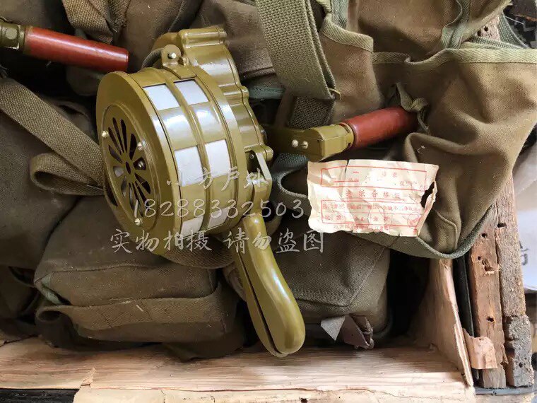 70's old stock hand-crank anti-aircraft siren fire hand-crank siren hand-crank anti-aircraft siren