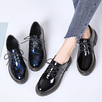 Chao brand 2021 New British style small leather shoes womens spring and autumn shoes Brock carved lace casual patent leather single shoes